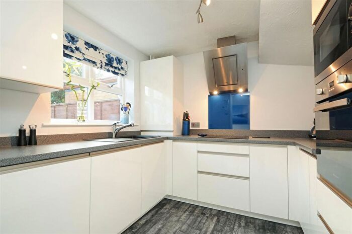 2 Bedroom Terraced House To Rent In Henry Doulton Drive, Tooting, SW17