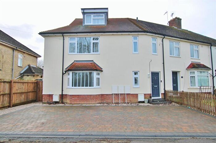2 Bedroom Maisonette To Rent In Kendal Way, Cambridge, CB4