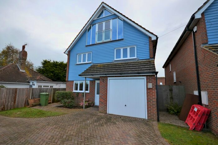 5 Bedroom Detached House To Rent In Hythe Road, Dymchurch, Romney Marsh TN29