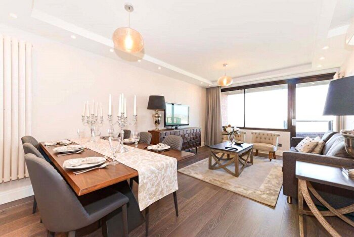 3 Bedroom Flat To Rent In Cresta House, Finchley Road, NW3