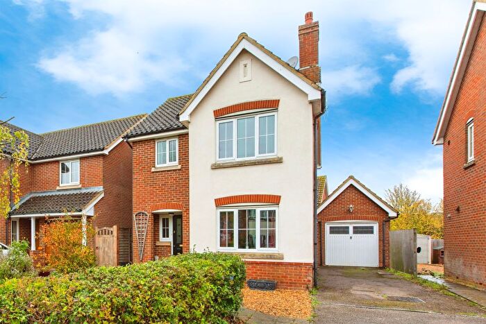 3 Bedroom Detached House For Sale In Saunders Court, Great Cambourne, Cambridge, CB23