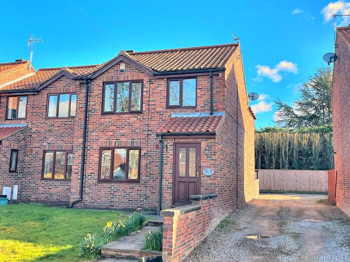 4 Bedroom Property To Rent In Wold Cottages, North Lane, Wheldrake, York, YO19