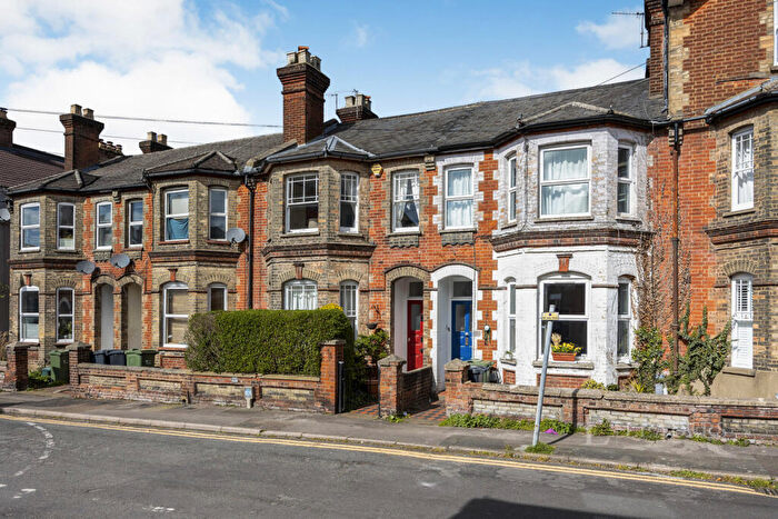 1 Bedroom Flat To Rent In Artillery Road, Guildford, Surrey, GU1