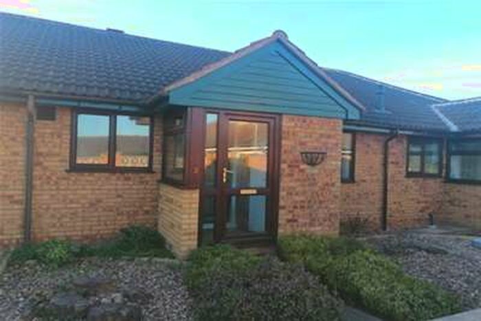 2 Bedroom Bungalow To Rent In Windsor Court, Bingham, NG13