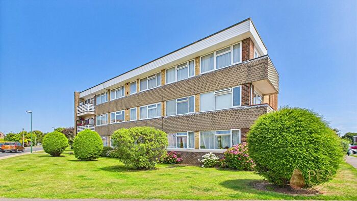 1 Bedroom Flat To Rent In Ashwood Drive, Rustington, BN16