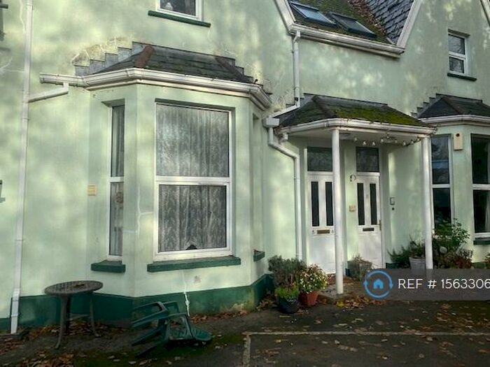1 Bedroom Flat To Rent In Garth-Mor Court, Neath, SA11