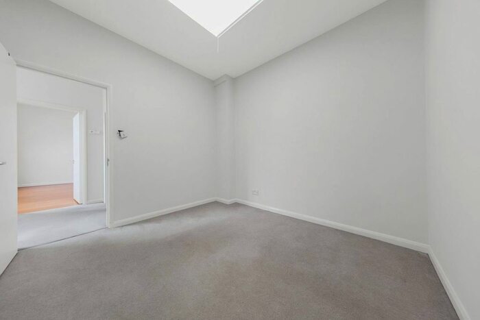 2 Bedroom Flat To Rent In Courtfield Mews, South Kensington, London, SW5