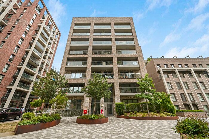 1 Bedroom Flat For Sale In Chamberlain Ciurt, Upton Gardens, E13