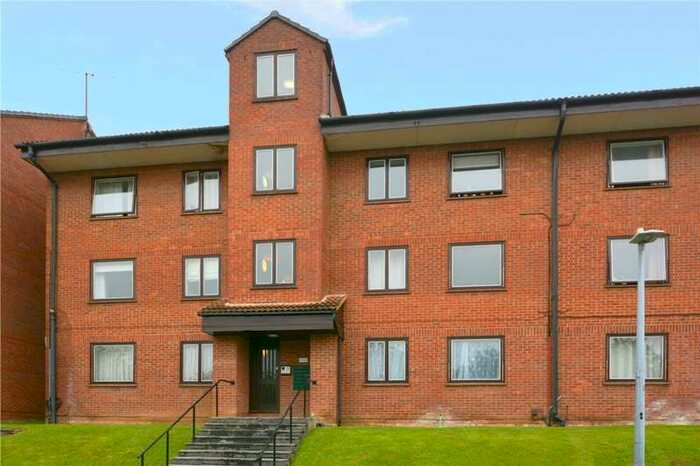 2 Bedroom Flat To Rent In Reading, RG2