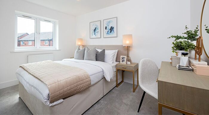 4 Bedroom Semi-Detached House For Sale In Hargreaves Road, Northwich, CW9