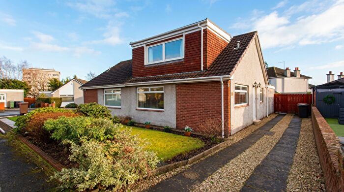 3 Bedroom Semi-detached Villa For Sale In Ossian Avenue, Ralston, PA1