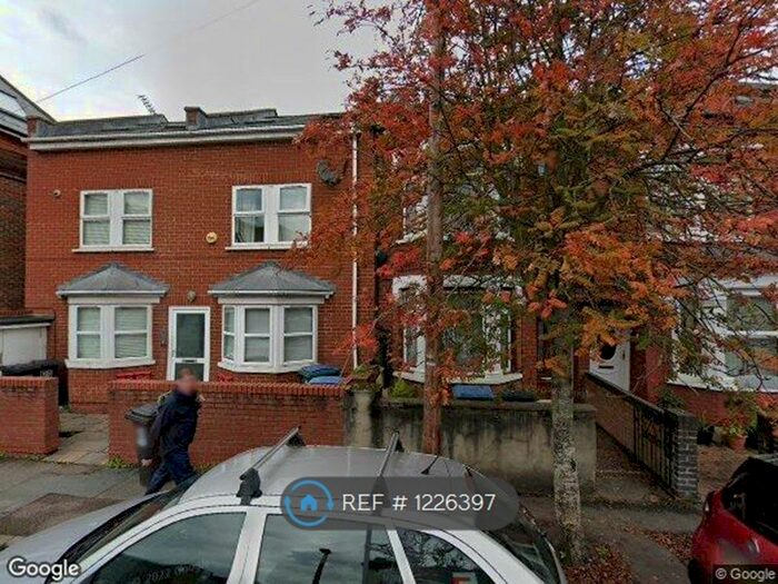 2 Bedroom Flat To Rent In Bruce Grove, Watford, WD4