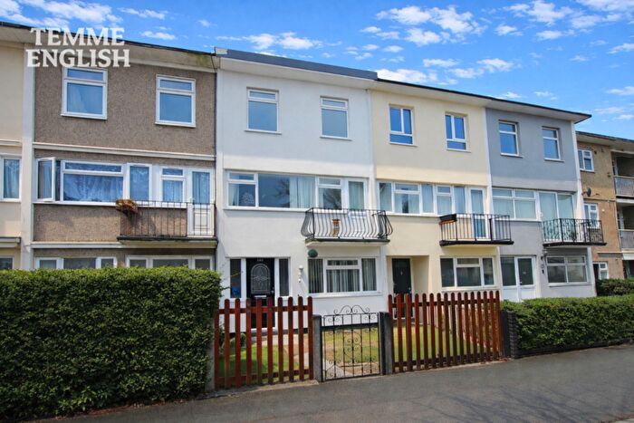 3 Bedroom Terraced House For Sale In Long Riding, Basildon, SS14