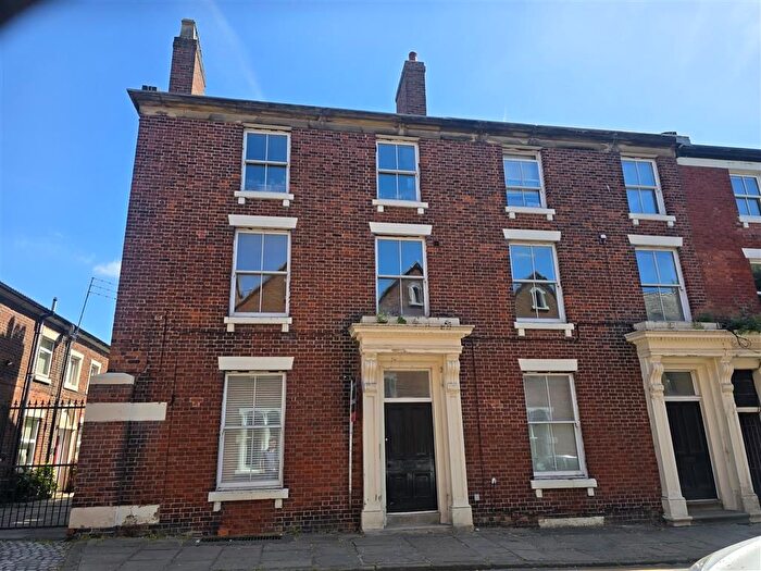 2 Bedroom Flat For Sale In Waltons Parade, Preston, PR1