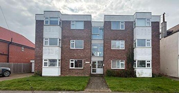 2 Bedroom Apartment For Sale In Flat Willows, Greenway, Frinton-on-Sea, Essex, CO13