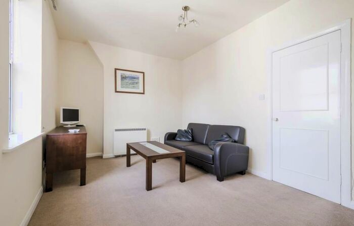 1 Bedroom Apartment To Rent In Boundary Road, St John's Wood, London, NW8