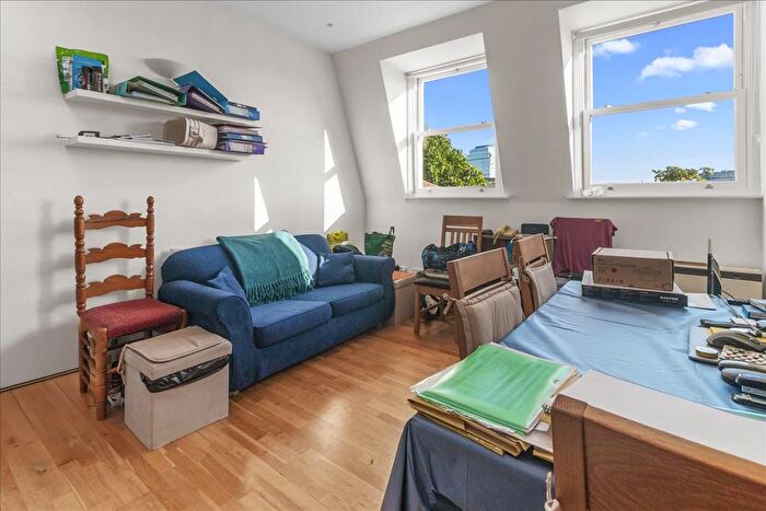 1 Bedroom Flat To Rent In Warwick Road, London, SW5