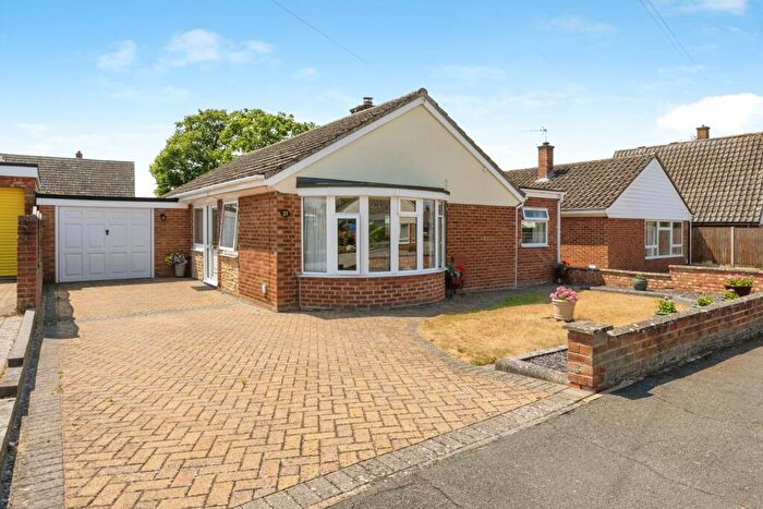 3 Bedroom Bungalow For Sale In Westwood Gardens, Wymondham, Norfolk, NR18