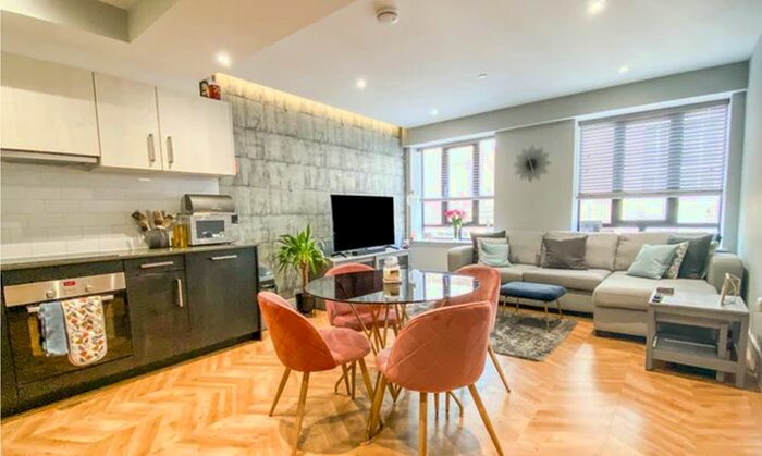 2 Bedroom Flat To Rent In Beaufort House, Newhall Street, Birmingham, B3