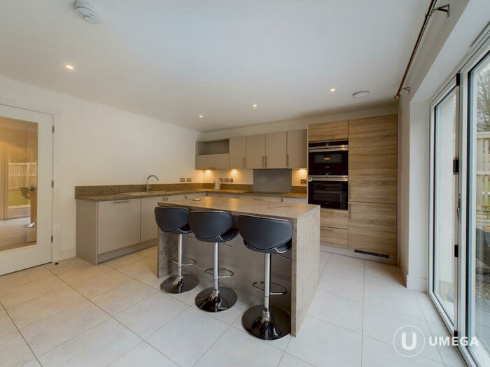 5 Bedroom Detached House To Rent In Willow Park Drive, Penicuik, Midlothian, EH26