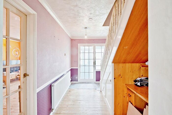 3 Bedroom Terraced House For Sale In St Agnes Drive, Canvey Island, SS8