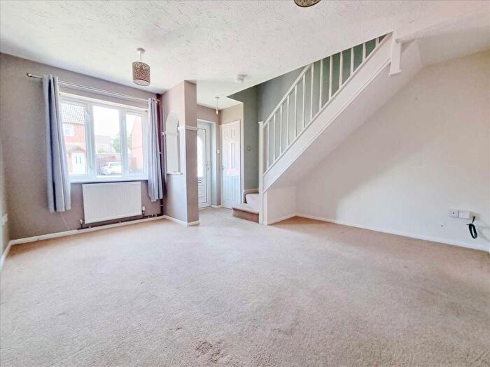 2 Bedroom Semi-Detached House For Sale In Hawks Way, Sleaford, NG34