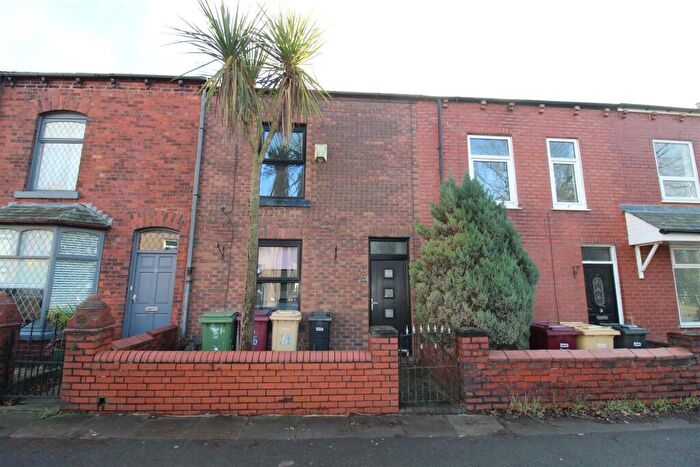 3 Bedroom Terraced House For Sale In Church Street, Westhoughton, Bolton, BL5