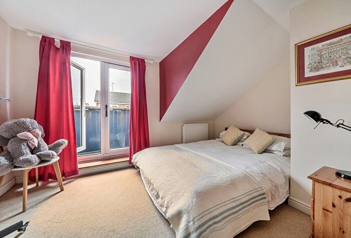 3 Bedroom Terraced House For Sale In Arthur Milton Street, Bristol, BS7