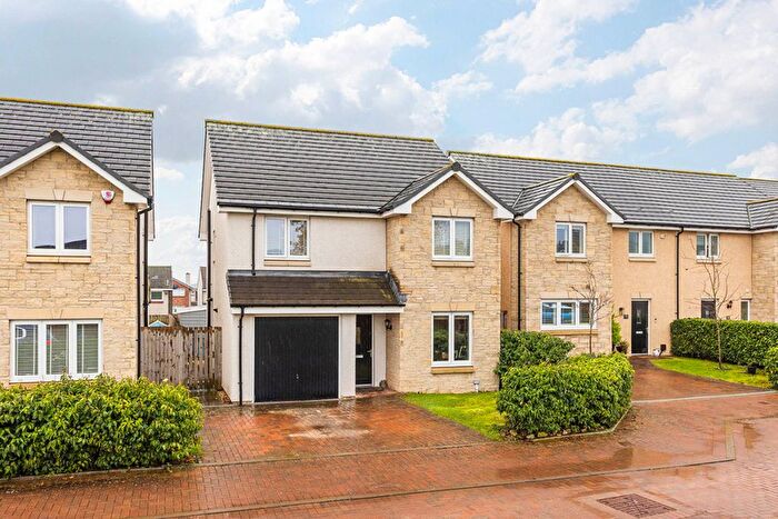 4 Bedroom Detached House For Sale In Foster Road, Penicuik, EH26