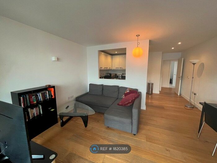 2 Bedroom Flat To Rent In Cotherstone Court, London, E2
