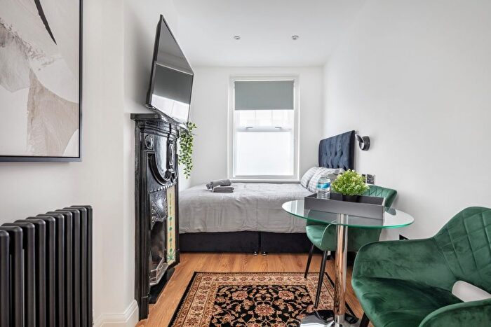 Studio To Rent In Crown Terrace, Cricklewood- All Bills Included, NW2