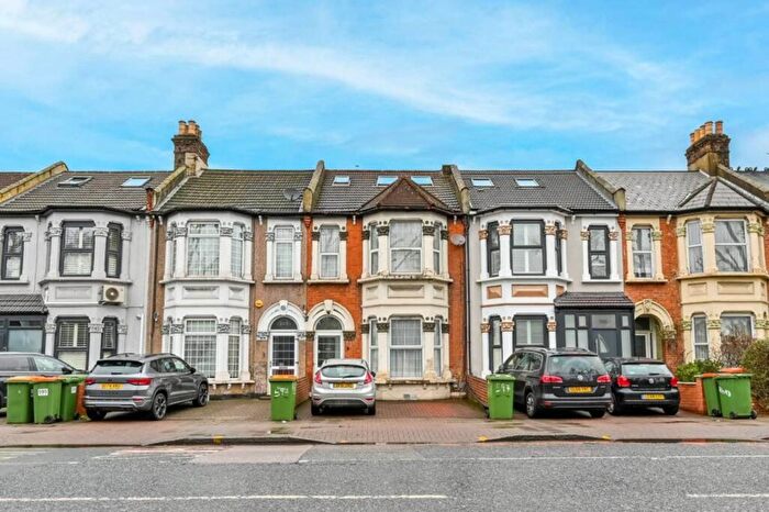 5 Bedroom Terraced House For Sale In Romford Road, Forest Gate, E7