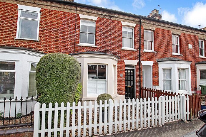 3 Bedroom Cottage To Rent In Woodman Road, Warley, Brentwood, CM14