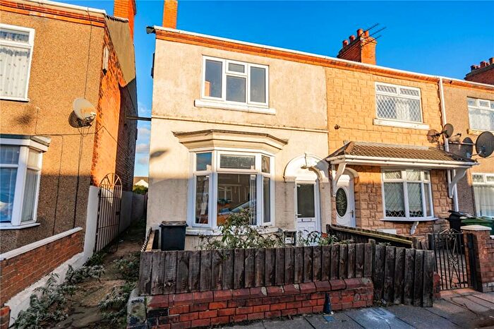 3 Bedroom End Of Terrace House For Sale In Gilbey Road, Grimsby, DN31