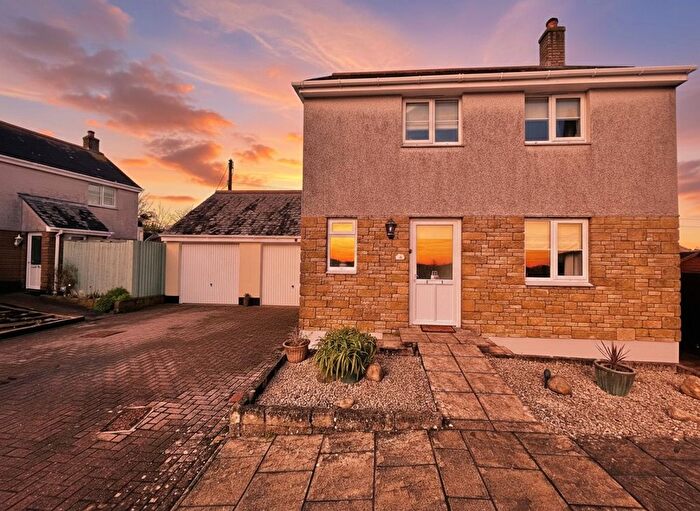 3 Bedroom Detached House For Sale In Glowarth Koth, Camborne, TR14