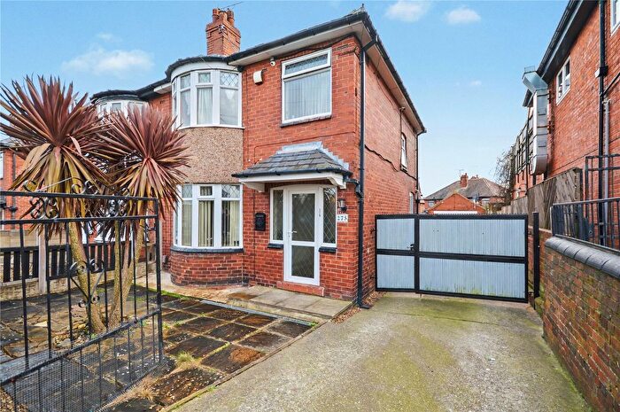 3 Bedroom Semi Detached House For Sale In Middleton Road, Leeds, West Yorkshire, LS10