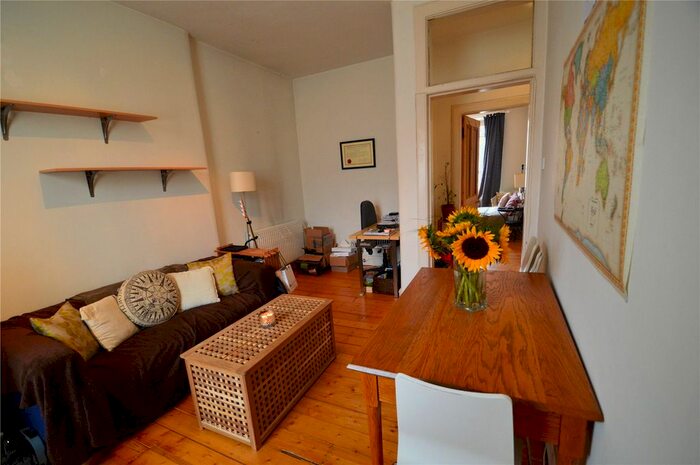 1 Bedroom Flat To Rent In Dalgety Avenue, Abbeyhill, Edinburgh, EH7