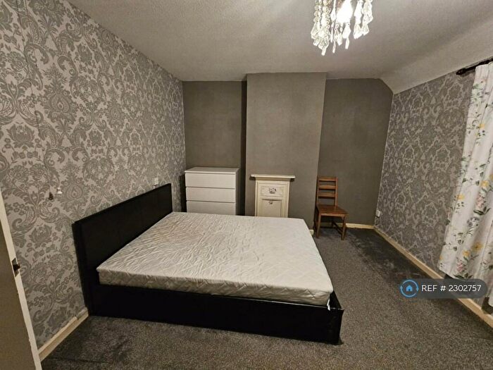 3 Bedroom Terraced House To Rent In Woodward Road, Dagenham, RM9