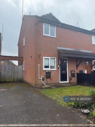 2 Bedroom Semi-Detached House To Rent In Oakgrove Place, Northampton, NN4