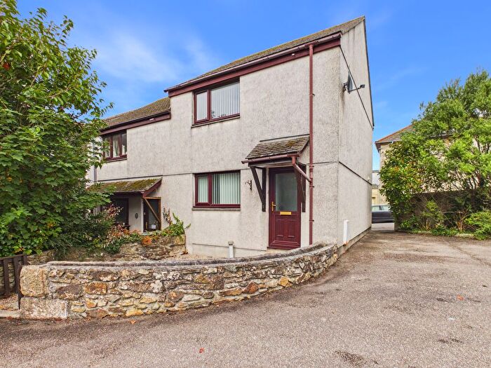 2 Bedroom Property For Sale In Chapel Hill, Hayle, TR27
