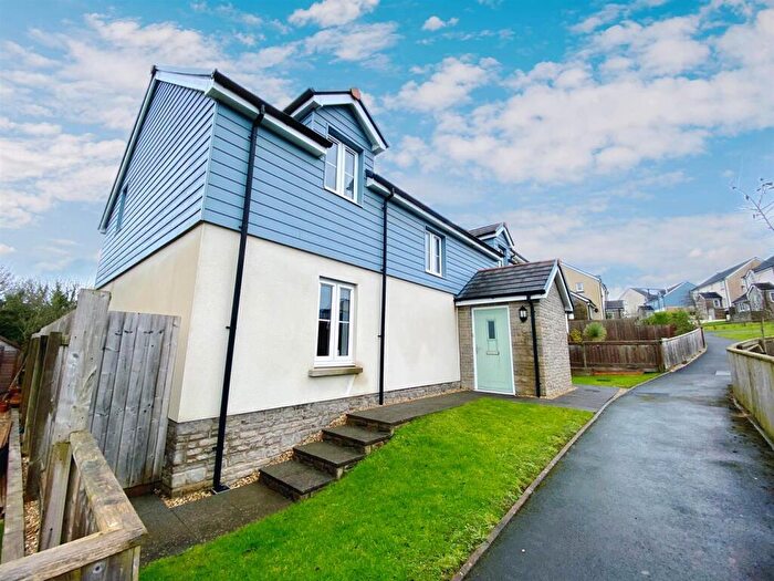 4 Bedroom Detached House For Sale In Garden Meadows Park, Tenby, SA70