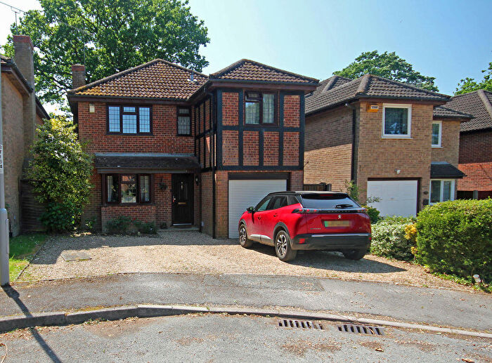 4 Bedroom Detached House For Sale In Tudor Close, Alderholt, SP6