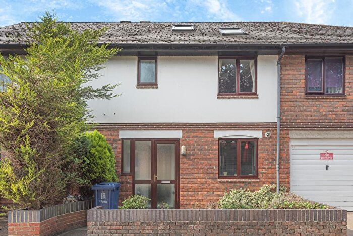 4 Bedroom Terraced House To Rent In Paradise Square, Oxford, OX1