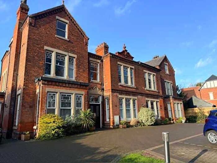 2 Bedroom Apartment To Rent In Welholme Avenue, Grimsby, DN32