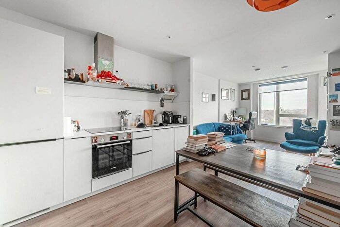 1 Bedroom Flat To Rent In Merrion Avenue, Stanmore, Stanmore, HA7