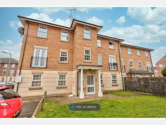 2 Bedroom Flat To Rent In Johnson Court, Northampton, NN4