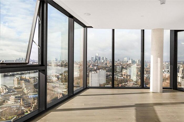 2 Bedroom Apartment To Rent In Salter Street, London, E14