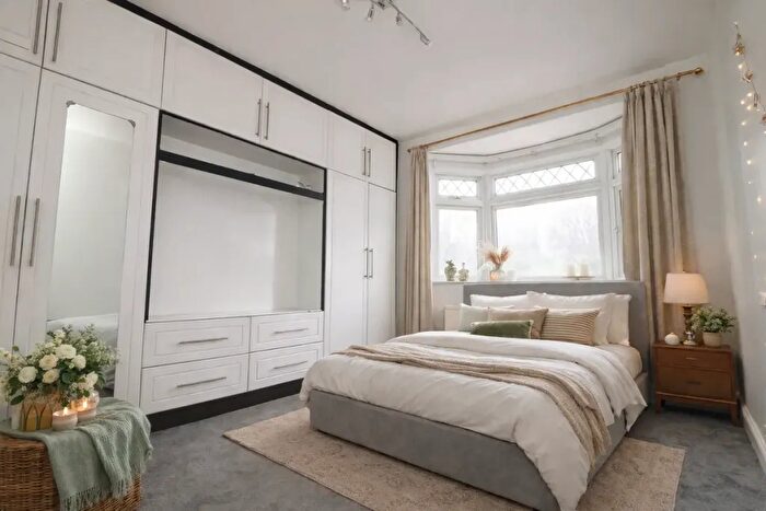 5 Bedroom Terraced House To Rent In Heyford Road, Mitcham, CR4