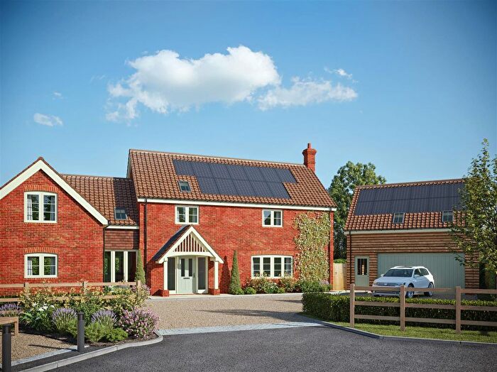 5 Bedroom Detached House For Sale In Townsend Farmyard, Poulshot, SN10