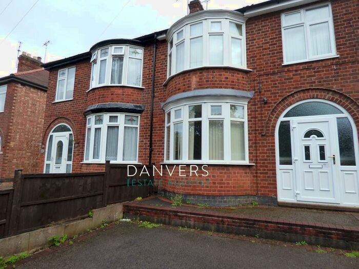 3 Bedroom Semi-Detached House To Rent In Aylestone Road, Leicester, LE2